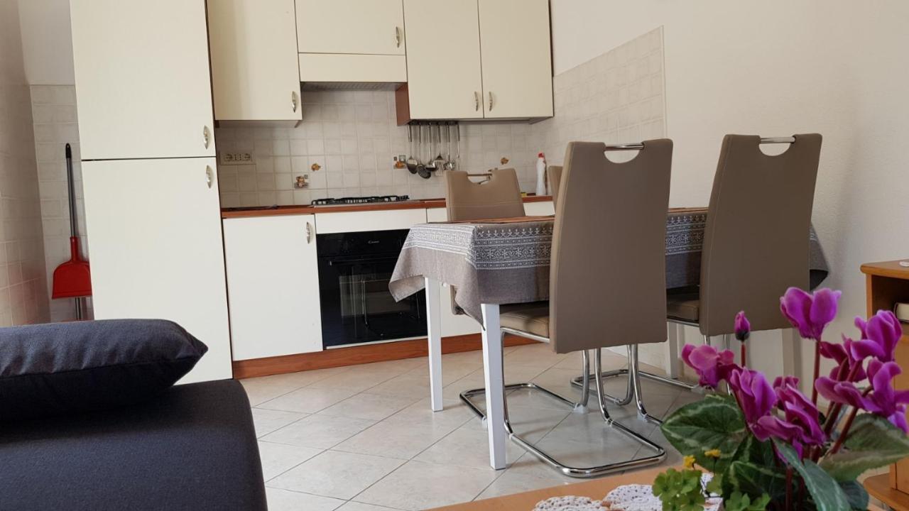 Apartmani Marija Baška Exteriör bild
